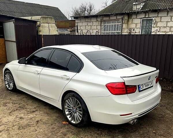 Білий БМВ 3 Серія, об'ємом двигуна 2 л та пробігом 230 тис. км за 12200 $, фото 8 на Automoto.ua