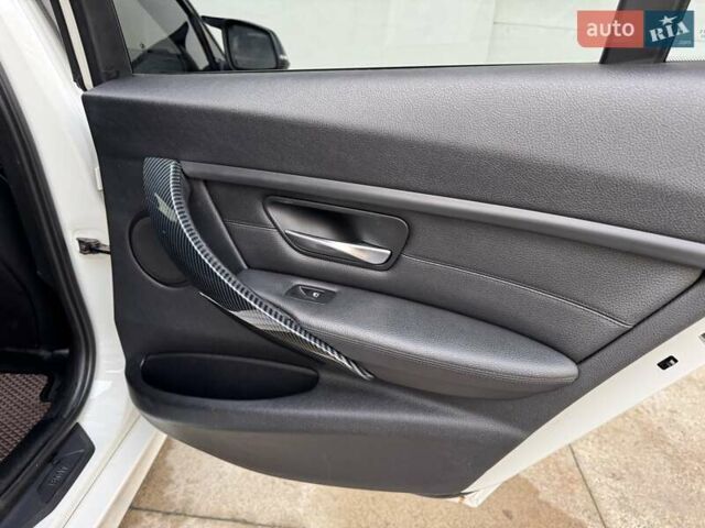 Белый БМВ 3 Серия, объемом двигателя 2 л и пробегом 157 тыс. км за 11900 $, фото 63 на Automoto.ua