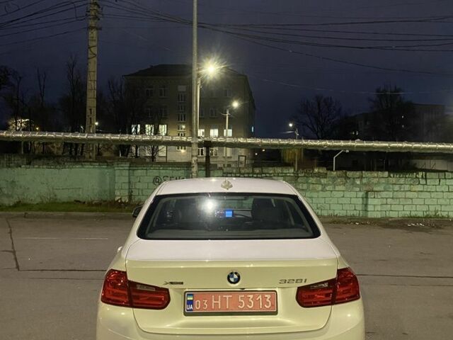 Белый БМВ 3 Серия, объемом двигателя 2 л и пробегом 290 тыс. км за 8900 $, фото 6 на Automoto.ua