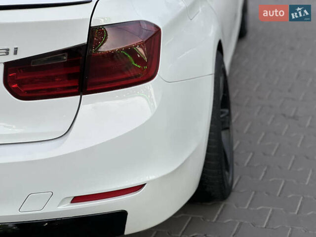 Белый БМВ 3 Серия, объемом двигателя 2 л и пробегом 176 тыс. км за 10100 $, фото 11 на Automoto.ua