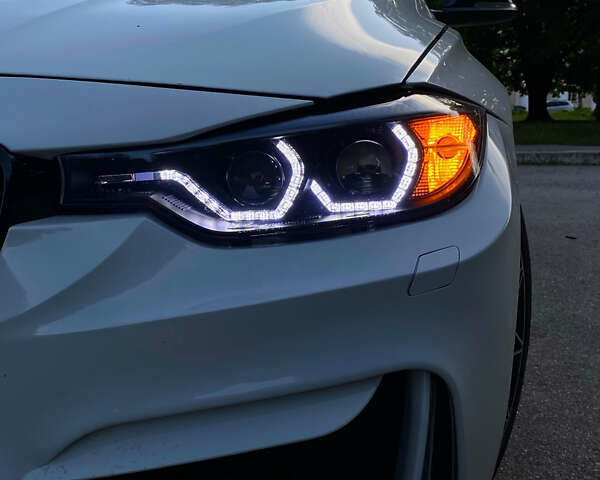 Белый БМВ 3 Серия, объемом двигателя 2 л и пробегом 183 тыс. км за 15500 $, фото 2 на Automoto.ua