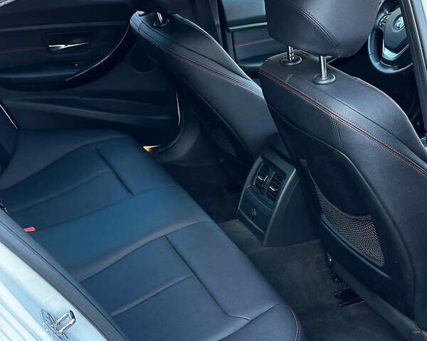 Белый БМВ 3 Серия, объемом двигателя 2 л и пробегом 299 тыс. км за 10999 $, фото 6 на Automoto.ua