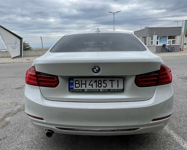 Белый БМВ 3 Серия, объемом двигателя 2 л и пробегом 115 тыс. км за 16500 $, фото 3 на Automoto.ua