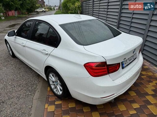Белый БМВ 3 Серия, объемом двигателя 2 л и пробегом 103 тыс. км за 13500 $, фото 1 на Automoto.ua