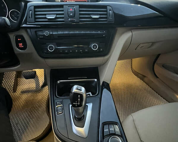 Белый БМВ 3 Серия, объемом двигателя 2 л и пробегом 176 тыс. км за 10100 $, фото 15 на Automoto.ua