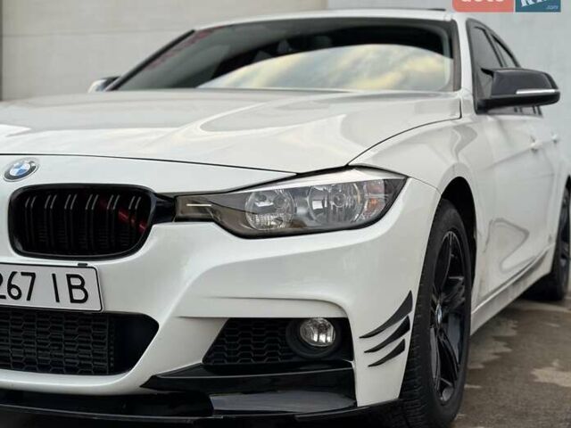 Белый БМВ 3 Серия, объемом двигателя 2 л и пробегом 157 тыс. км за 11900 $, фото 14 на Automoto.ua