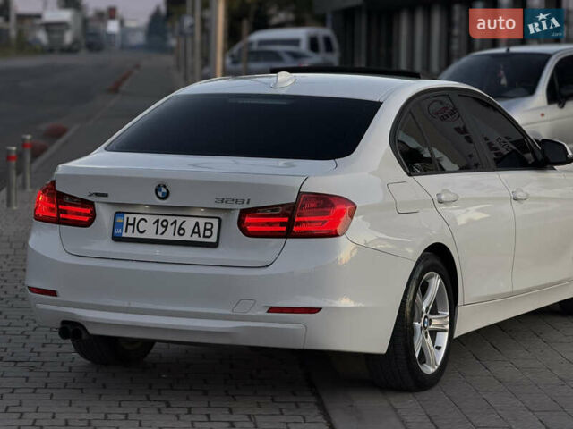 БМВ 3 Серія 2012 у Ужгороді на Automoto.ua Білий БМВ 3 Серія, об'ємом двигуна 2 л та пробігом 190 тис. км за 10700 $, фото 8 на Automoto.ua