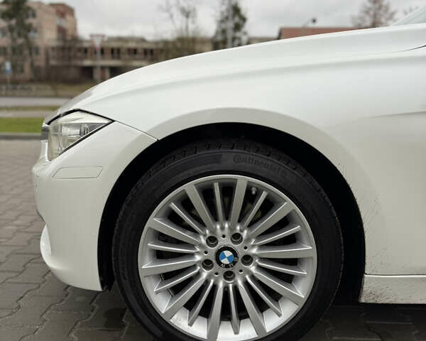 Белый БМВ 3 Серия, объемом двигателя 2 л и пробегом 196 тыс. км за 12900 $, фото 6 на Automoto.ua