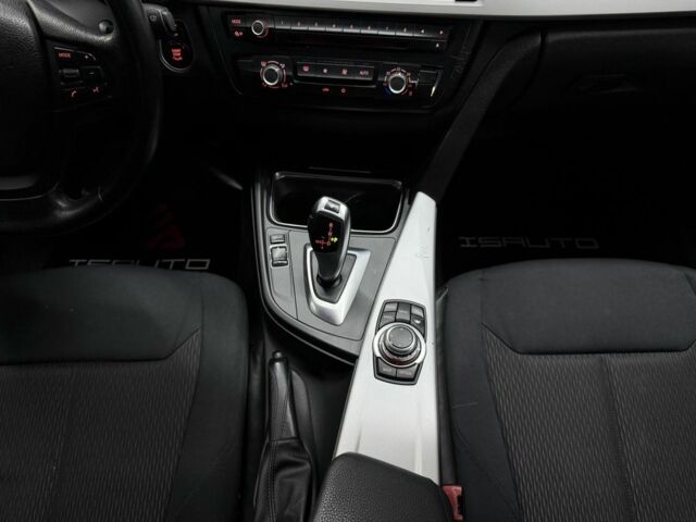 БМВ 3 Серия 2012 в Одессе на Automoto.ua Белый БМВ 3 Серия, объемом двигателя 2 л и пробегом 420 тыс. км за 10900 $, фото 21 на Automoto.ua
