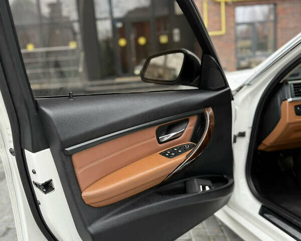 Белый БМВ 3 Серия, объемом двигателя 2 л и пробегом 286 тыс. км за 10400 $, фото 15 на Automoto.ua