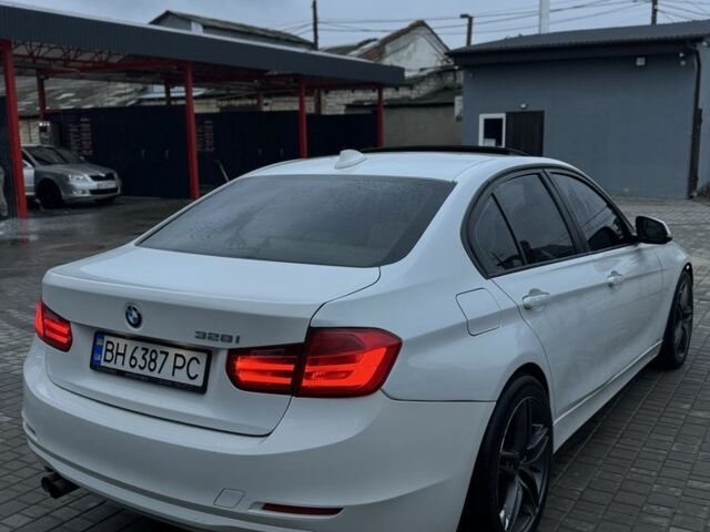 Белый БМВ 3 Серия, объемом двигателя 2 л и пробегом 210 тыс. км за 9500 $, фото 3 на Automoto.ua