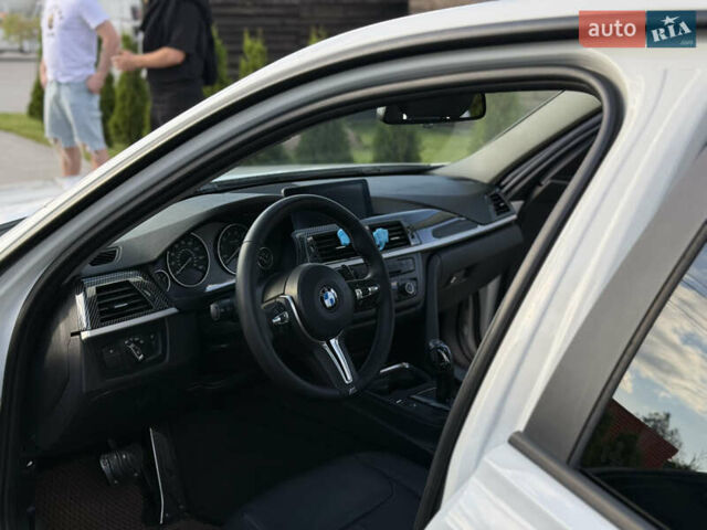 Белый БМВ 3 Серия, объемом двигателя 2 л и пробегом 155 тыс. км за 12700 $, фото 20 на Automoto.ua