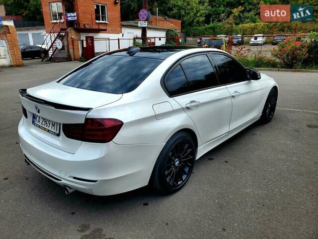 Білий БМВ 3 Серія, об'ємом двигуна 2.98 л та пробігом 198 тис. км за 15500 $, фото 2 на Automoto.ua