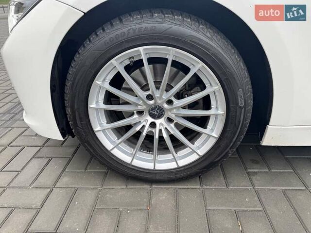 Белый БМВ 3 Серия, объемом двигателя 2 л и пробегом 74 тыс. км за 17000 $, фото 3 на Automoto.ua