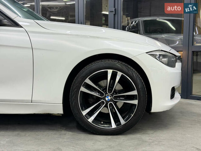 БМВ 3 Серія 2012 у Одесі на Automoto.ua Білий БМВ 3 Серія, об'ємом двигуна 2 л та пробігом 420 тис. км за 10900 $, фото 2 на Automoto.ua