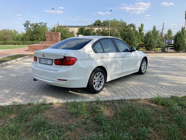 Белый БМВ 3 Серия, объемом двигателя 2 л и пробегом 160 тыс. км за 12750 $, фото 1 на Automoto.ua