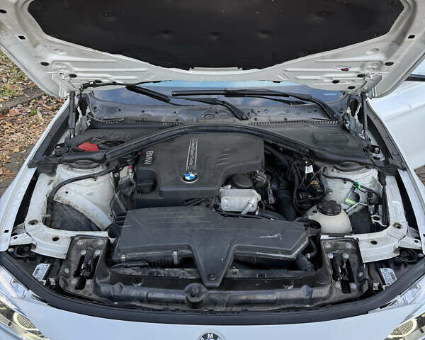 Белый БМВ 3 Серия, объемом двигателя 2 л и пробегом 141 тыс. км за 14400 $, фото 25 на Automoto.ua