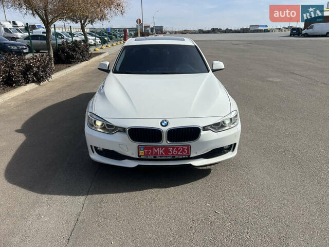 Белый БМВ 3 Серия, объемом двигателя 2 л и пробегом 193 тыс. км за 14500 $, фото 1 на Automoto.ua
