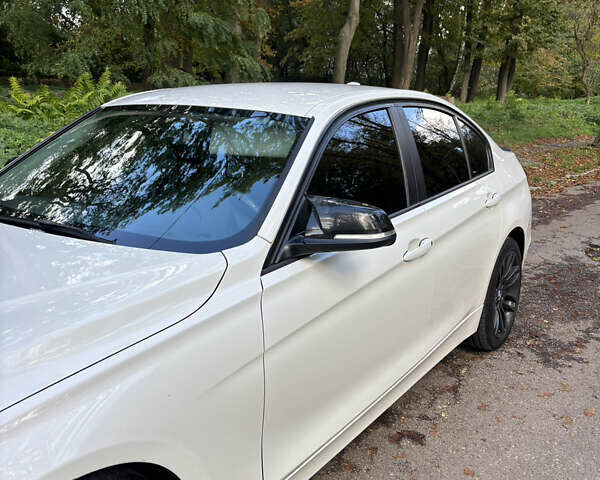 Білий БМВ 3 Серія, об'ємом двигуна 2 л та пробігом 306 тис. км за 11500 $, фото 2 на Automoto.ua