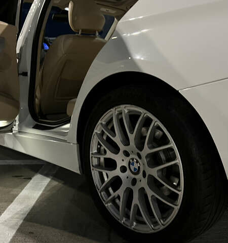 Белый БМВ 3 Серия, объемом двигателя 2 л и пробегом 243 тыс. км за 13000 $, фото 5 на Automoto.ua