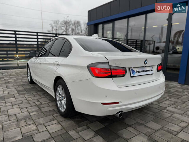 Белый БМВ 3 Серия, объемом двигателя 2 л и пробегом 25 тыс. км за 17000 $, фото 7 на Automoto.ua