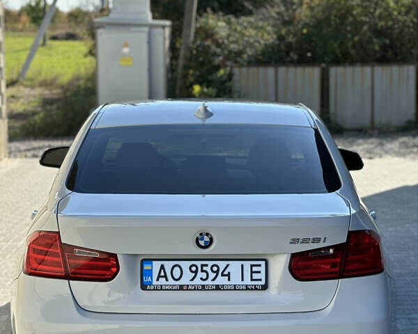 Білий БМВ 3 Серія, об'ємом двигуна 2 л та пробігом 318 тис. км за 10500 $, фото 8 на Automoto.ua