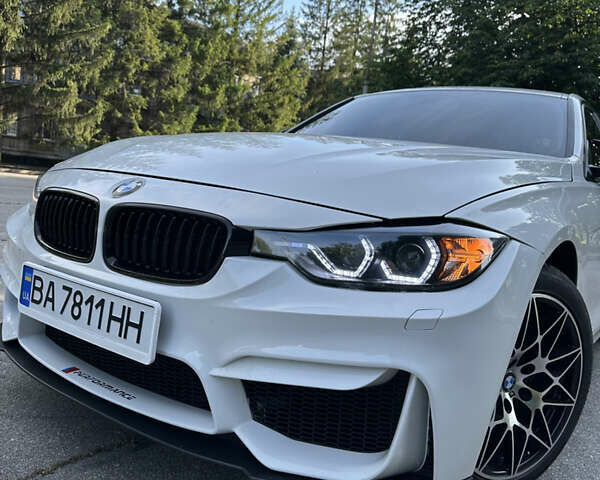 Белый БМВ 3 Серия, объемом двигателя 2 л и пробегом 183 тыс. км за 15500 $, фото 1 на Automoto.ua