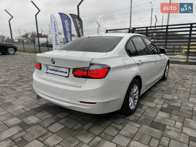 Белый БМВ 3 Серия, объемом двигателя 2 л и пробегом 25 тыс. км за 17000 $, фото 6 на Automoto.ua