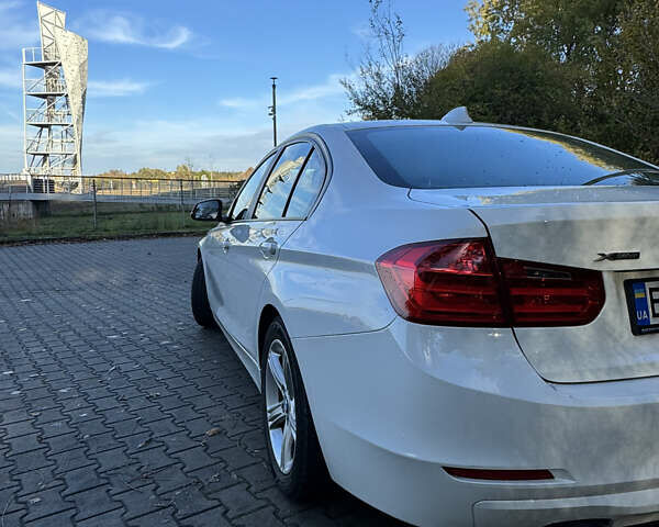 Белый БМВ 3 Серия, объемом двигателя 2 л и пробегом 141 тыс. км за 14400 $, фото 8 на Automoto.ua