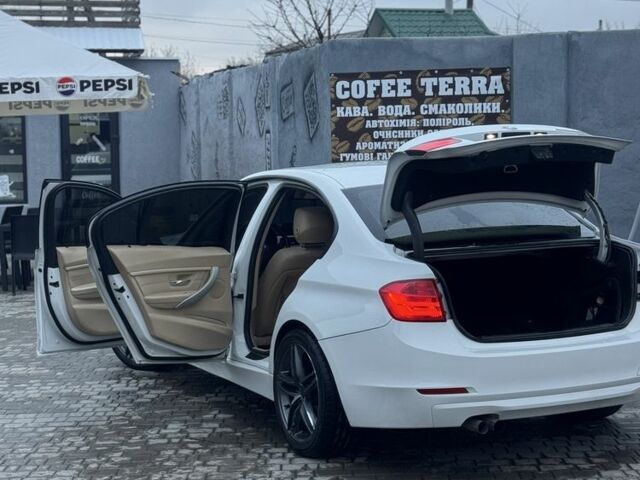 Белый БМВ 3 Серия, объемом двигателя 2 л и пробегом 210 тыс. км за 9500 $, фото 22 на Automoto.ua