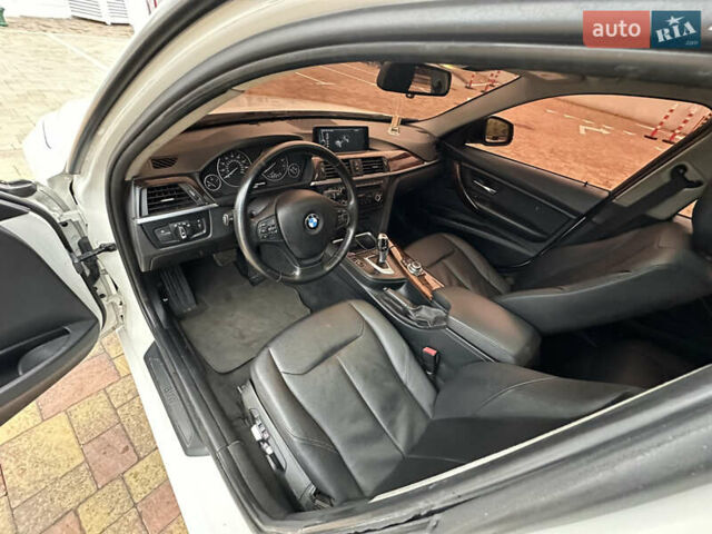 Белый БМВ 3 Серия, объемом двигателя 2 л и пробегом 204 тыс. км за 9850 $, фото 12 на Automoto.ua