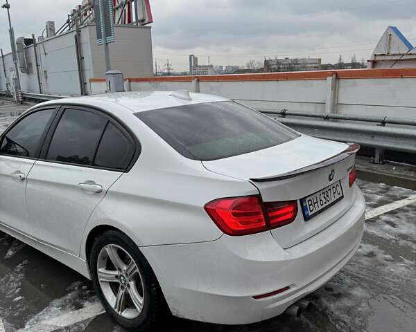 Белый БМВ 3 Серия, объемом двигателя 2 л и пробегом 214 тыс. км за 10000 $, фото 20 на Automoto.ua