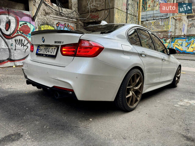Белый БМВ 3 Серия, объемом двигателя 2.98 л и пробегом 190 тыс. км за 16000 $, фото 5 на Automoto.ua