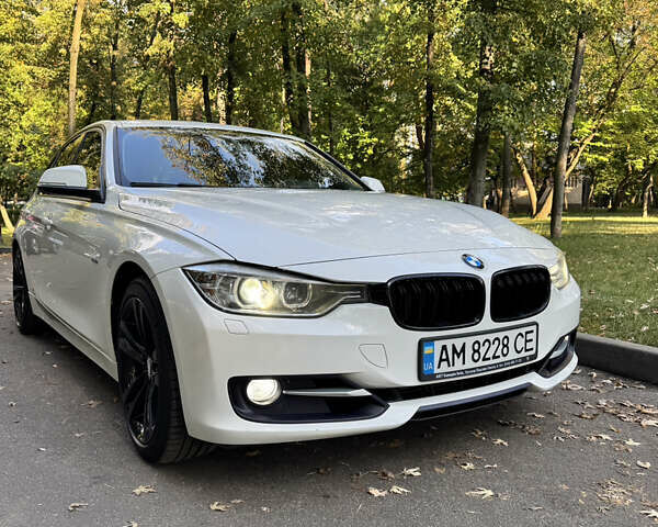 Белый БМВ 3 Серия, объемом двигателя 2 л и пробегом 186 тыс. км за 14900 $, фото 1 на Automoto.ua