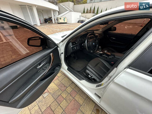 Белый БМВ 3 Серия, объемом двигателя 2 л и пробегом 204 тыс. км за 9850 $, фото 13 на Automoto.ua