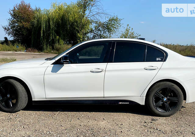 Белый БМВ 3 Серия, объемом двигателя 2 л и пробегом 152 тыс. км за 12000 $, фото 17 на Automoto.ua