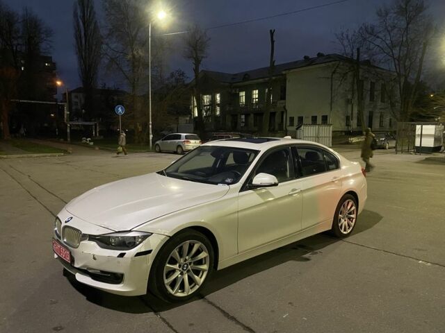 Белый БМВ 3 Серия, объемом двигателя 2 л и пробегом 290 тыс. км за 8900 $, фото 3 на Automoto.ua