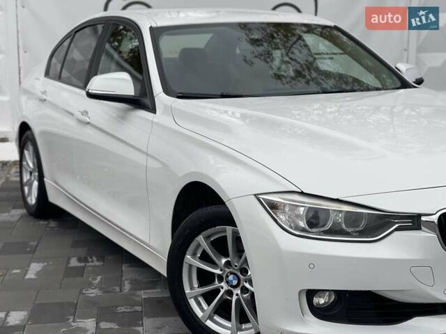 Белый БМВ 3 Серия, объемом двигателя 2 л и пробегом 101 тыс. км за 12990 $, фото 1 на Automoto.ua