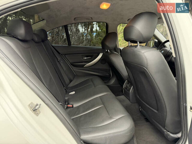 Білий БМВ 3 Серія, об'ємом двигуна 2 л та пробігом 106 тис. км за 13350 $, фото 37 на Automoto.ua