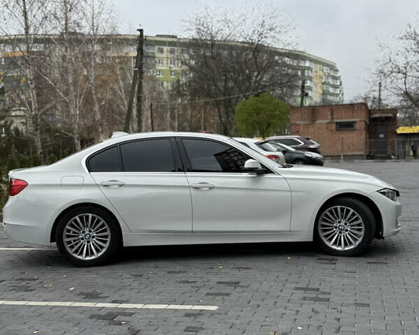 Белый БМВ 3 Серия, объемом двигателя 2 л и пробегом 286 тыс. км за 10400 $, фото 2 на Automoto.ua