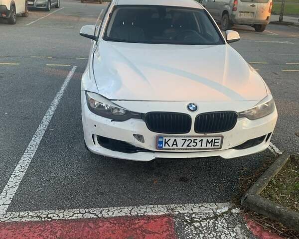 БМВ 3 Серія 2012 у Києві на Automoto.ua Білий БМВ 3 Серія, об'ємом двигуна 2 л та пробігом 135 тис. км за 14500 $, фото 2 на Automoto.ua