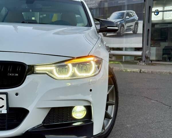 БМВ 3 Серия 2012 в Одессе на Automoto.ua Белый БМВ 3 Серия, объемом двигателя 2 л и пробегом 246 тыс. км за 10800 $, фото 12 на Automoto.ua