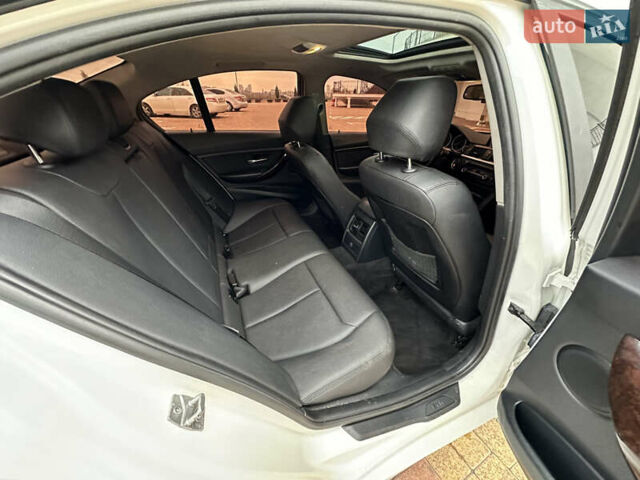 Белый БМВ 3 Серия, объемом двигателя 2 л и пробегом 204 тыс. км за 9850 $, фото 10 на Automoto.ua