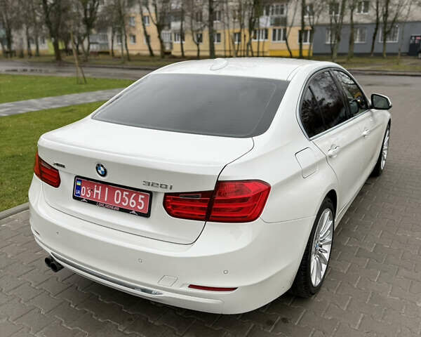Белый БМВ 3 Серия, объемом двигателя 2 л и пробегом 196 тыс. км за 12900 $, фото 4 на Automoto.ua