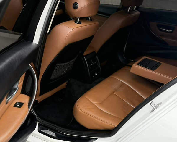 Белый БМВ 3 Серия, объемом двигателя 2 л и пробегом 286 тыс. км за 10400 $, фото 16 на Automoto.ua