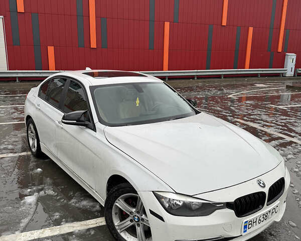 Белый БМВ 3 Серия, объемом двигателя 2 л и пробегом 214 тыс. км за 10000 $, фото 24 на Automoto.ua