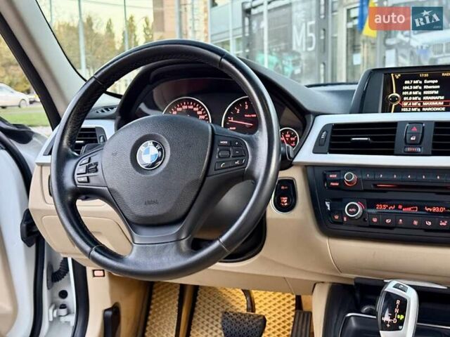 БМВ 3 Серия 2012 в Одессе на Automoto.ua Белый БМВ 3 Серия, объемом двигателя 2 л и пробегом 246 тыс. км за 10800 $, фото 62 на Automoto.ua