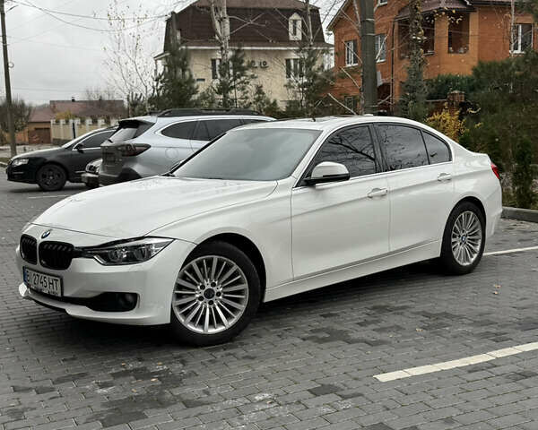 Белый БМВ 3 Серия, объемом двигателя 2 л и пробегом 286 тыс. км за 10400 $, фото 6 на Automoto.ua