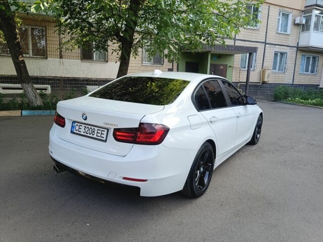 Белый БМВ 3 Серия, объемом двигателя 2 л и пробегом 207 тыс. км за 11000 $, фото 1 на Automoto.ua