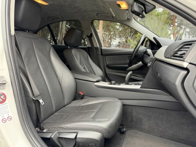 Білий БМВ 3 Серія, об'ємом двигуна 2 л та пробігом 106 тис. км за 13350 $, фото 20 на Automoto.ua